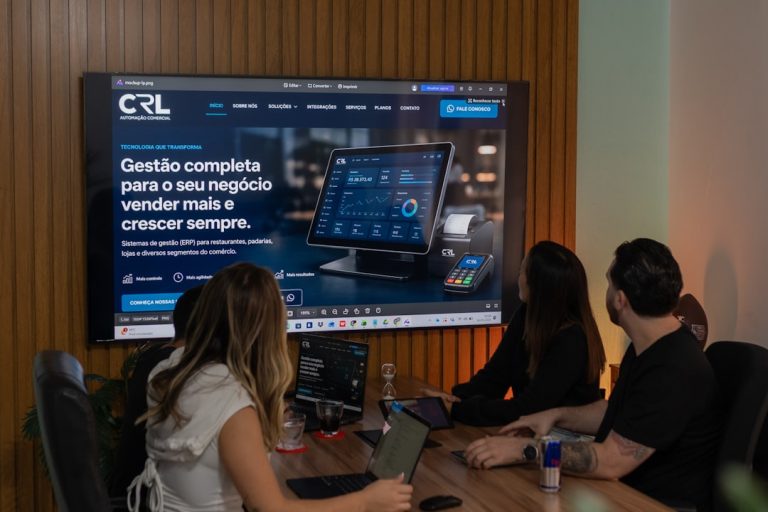 Como usar briefing visual e dados de design para gerar artigos SEO com mais contexto no ArtiGen