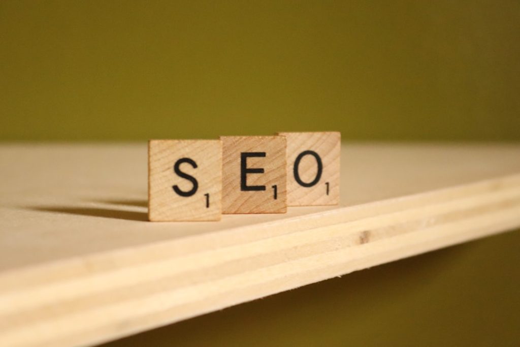 Como Escrever Artigos SEO que Vendem Afiliados sem Parecer Spam em 2026